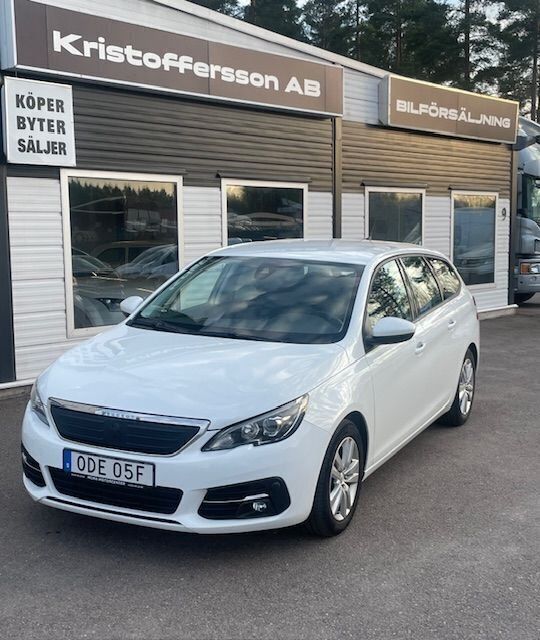 Vit Begagnad 2020 Peugeot 308 Active Kombi | 149 900 kr (Marknadspris) - Bild 1/4
