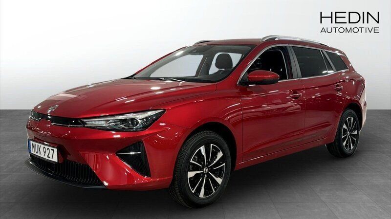 Röd (red) Begagnad 2022 MG MG5 EV Comfort Kombi | 224 900 kr - Bild 1/4