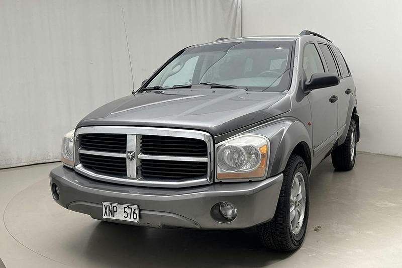 Grå Begagnad 2005 Dodge Durango SUV | 70 000 kr - Bild 1/4