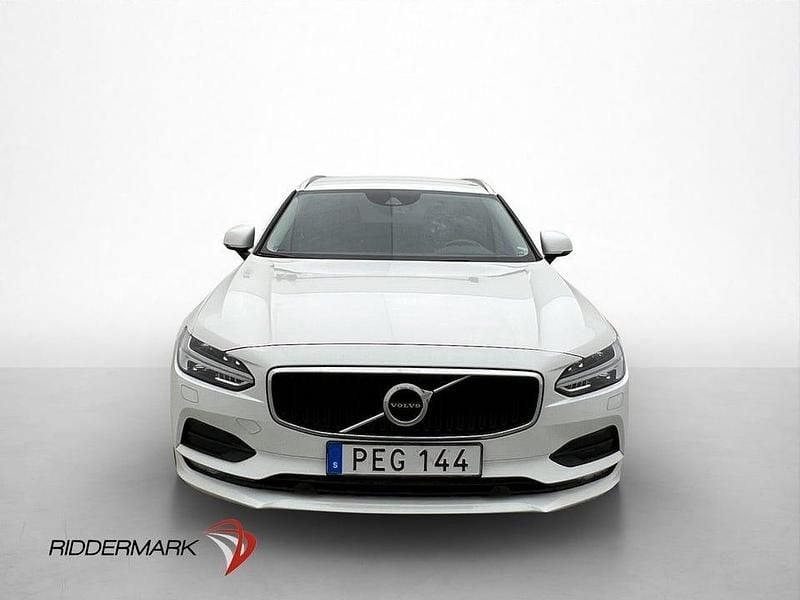 Begagnad Volvo V90 Momentum 150 HK (110 kW) 2017 Vit Kombi