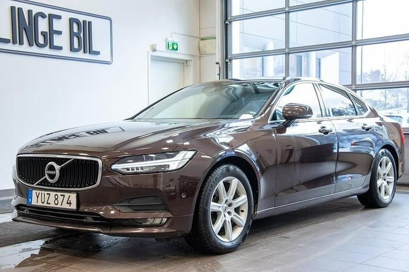 Begagnad Volvo S90 Momentum 190 HK (139 kW) 2017 Brun Sedan