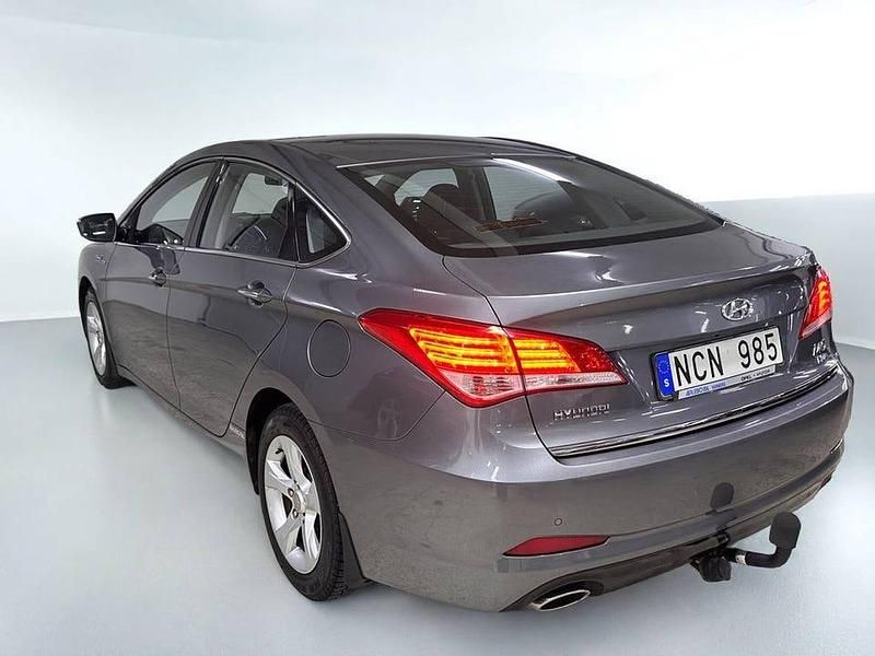 Begagnad Hyundai i40 136 HK (100 kW) 2012 Silver