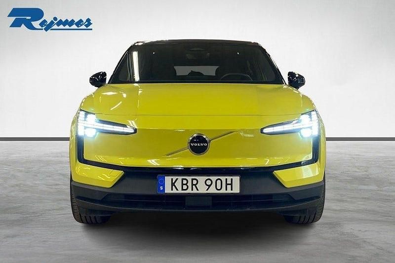 Begagnad Volvo EX30 Plus 202 kW (275 HK) 2023 Gul SUV