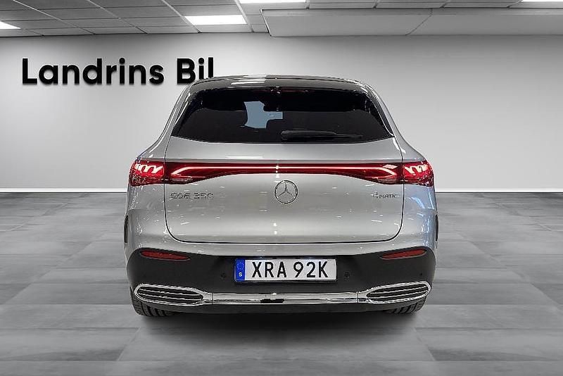 Begagnad Mercedes EQE350 AMG line 214 kW (292 HK) 2024 Silver SUV