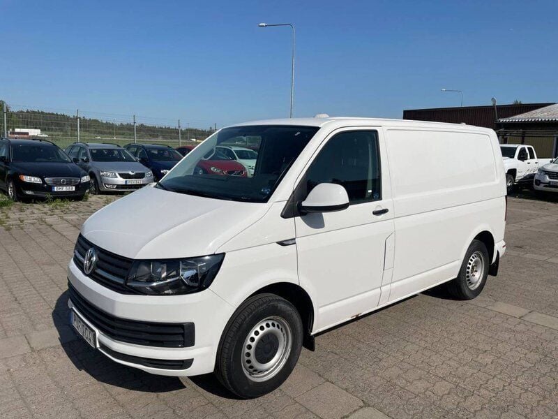 Vit Begagnad 2016 VW T6 Van | 169 900 kr (Bra pris) - Bild 1/4