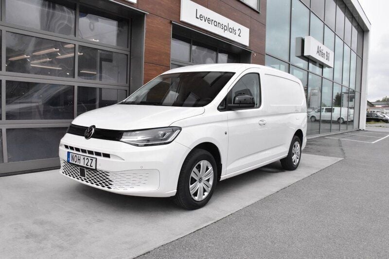 Vit Ny 2025 VW Caddy Maxi Minibuss | 462 625 kr (Lite dyr) - Bild 1/4