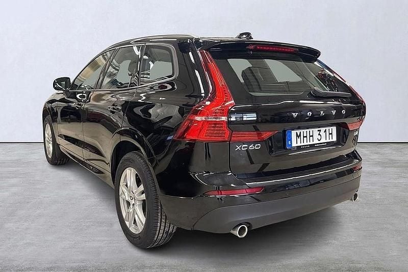 Begagnad Volvo XC60 Momentum 192 HK (141 kW) 2019 Svart SUV