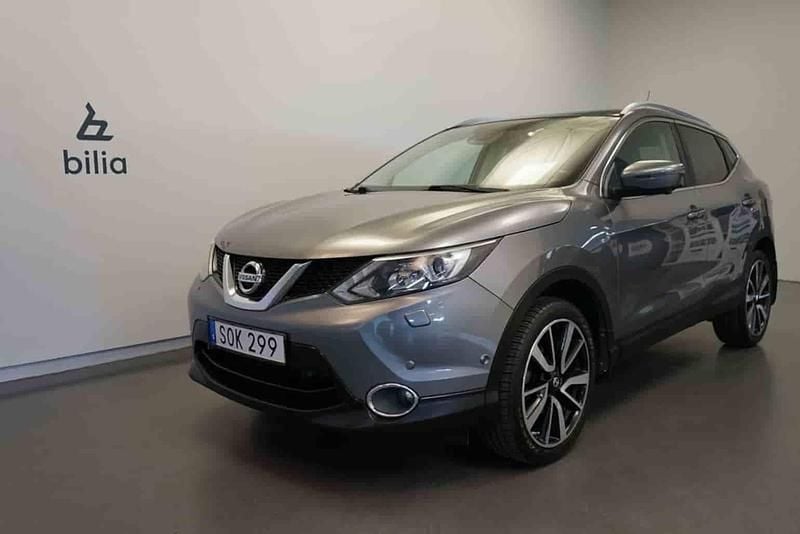 Grå Begagnad 2016 Nissan Qashqai SUV | 139 500 kr - Bild 1/1
