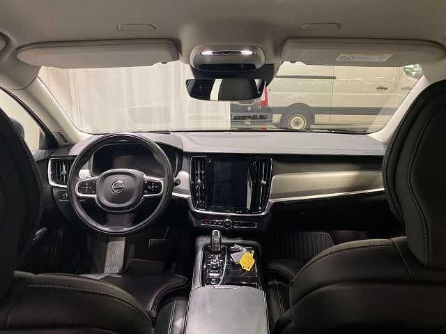 Begagnad Volvo V90 303 HK (222 kW) 2019 Svart Kombi