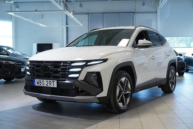 Vit Begagnad 2024 Hyundai Tucson Advanced SUV | 469 900 kr - Bild 1/4