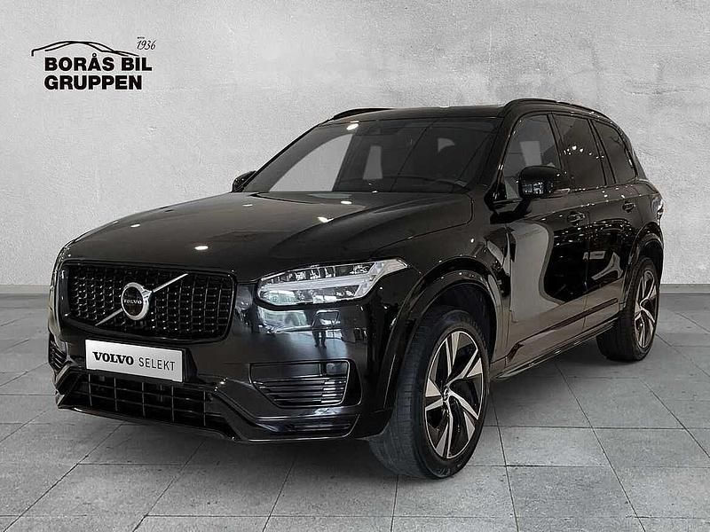 Svart Begagnad 2022 Volvo XC90 R-Design SUV | 649 000 kr (Marknadspris) - Bild 1/4