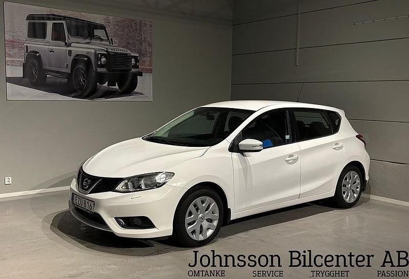 Vit Begagnad 2016 Nissan Pulsar Halvkombi | 74 900 kr (Marknadspris) - Bild 1/4