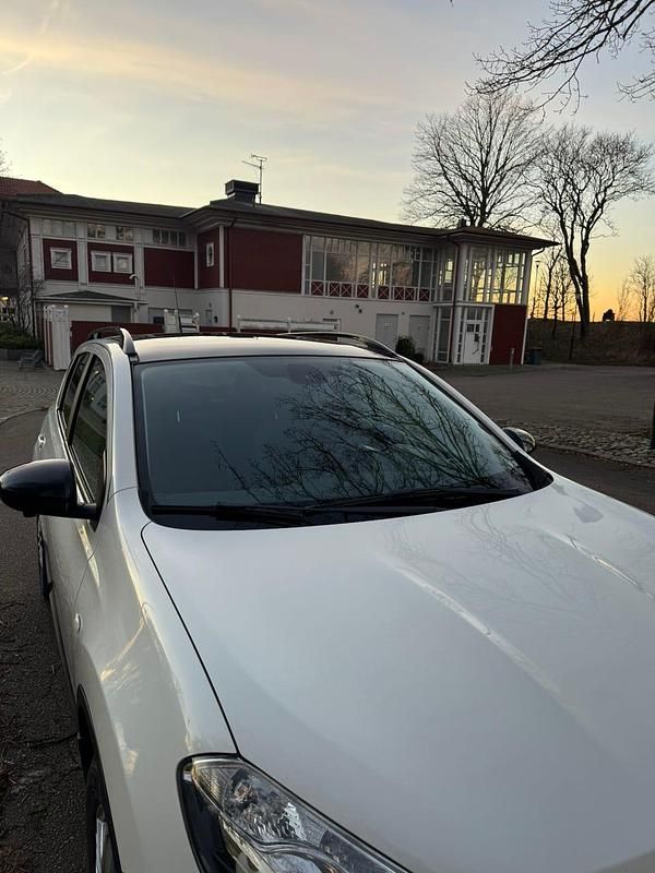 Begagnad Nissan Qashqai 141 HK (103 kW) 2013 SUV