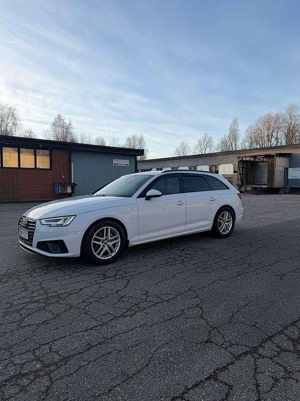 Begagnad Audi A4 S-Line 190 HK (139 kW) 2019 Kombi