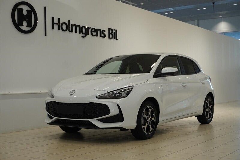 Vit Begagnad 2024 MG MG3 Halvkombi | 249 900 kr (Marknadspris) - Bild 1/4