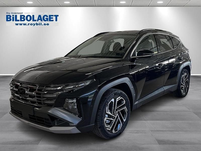 Svart Ny 2025 Hyundai Tucson Edition SUV | 479 900 kr (Lite dyr) - Bild 1/4