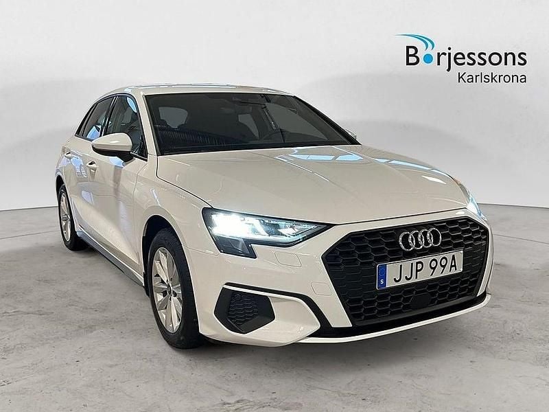 Begagnad Audi A3 Sportback Proline 150 HK (110 kW) 2022 Vit Halvkombi