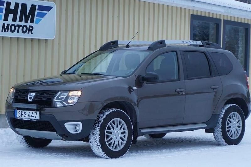 Grå Begagnad 2018 Dacia Duster Black Shadow SUV | 119 900 kr (Marknadspris) - Bild 1/4