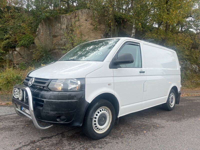 Vit Begagnad 2011 VW T5 Van | 69 900 kr (Superpris) - Bild 1/4