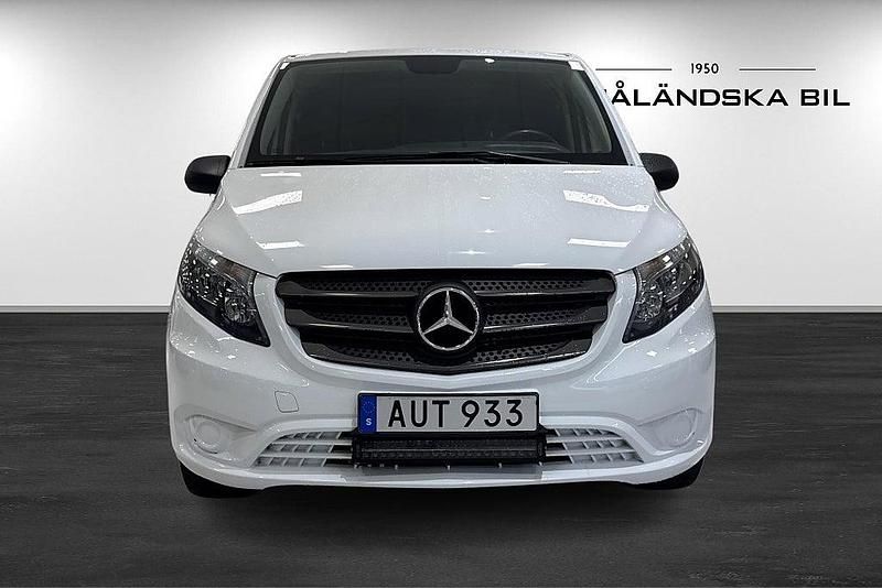 Begagnad Mercedes e-Vito 85 kW (116 HK) 2020 Vit Minibuss