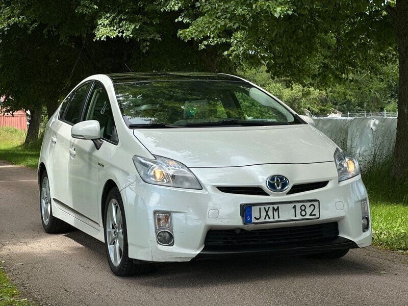 Begagnad 2009 Toyota Prius Halvkombi | 69 900 kr (Marknadspris) - Bild 1/4