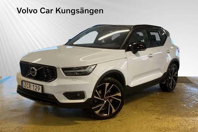 Vit Begagnad 2017 Volvo XC40 R-Design SUV | 324 800 kr (Marknadspris) - Bild 1/3