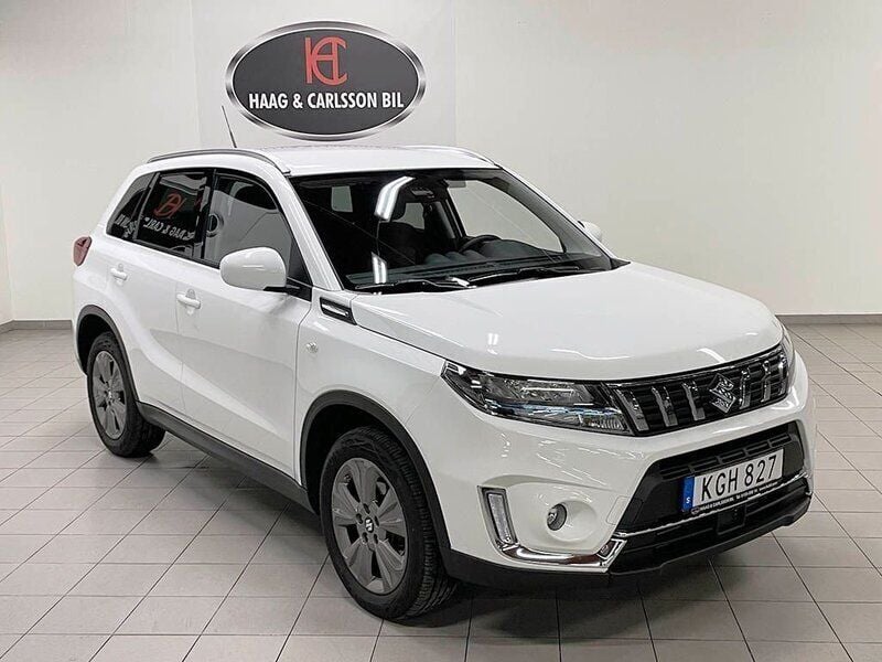 Vit Begagnad 2023 Suzuki Vitara SUV | 254 900 kr (Marknadspris) - Bild 1/4