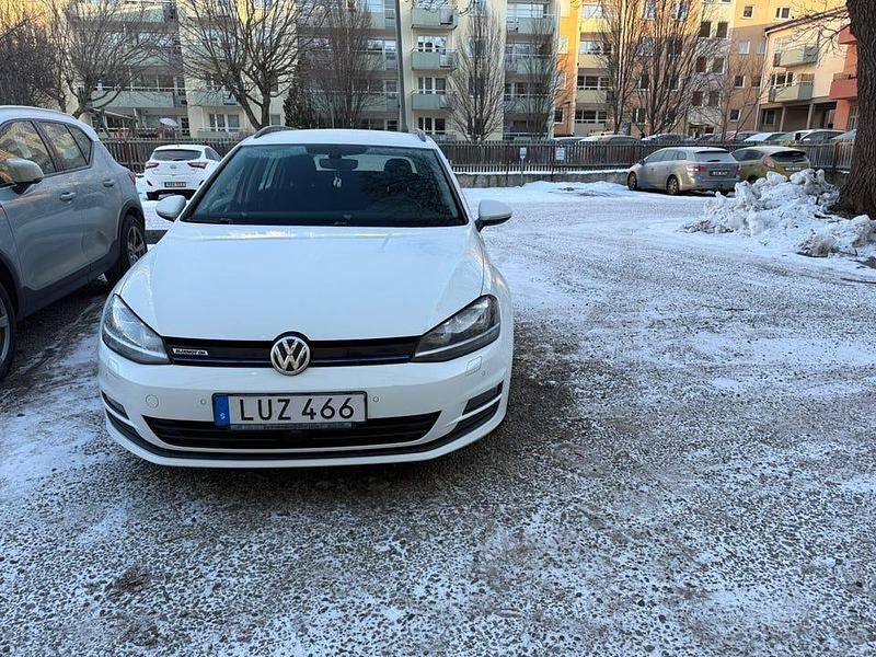 Begagnad VW Golf VII 110 HK (80 kW) 2017