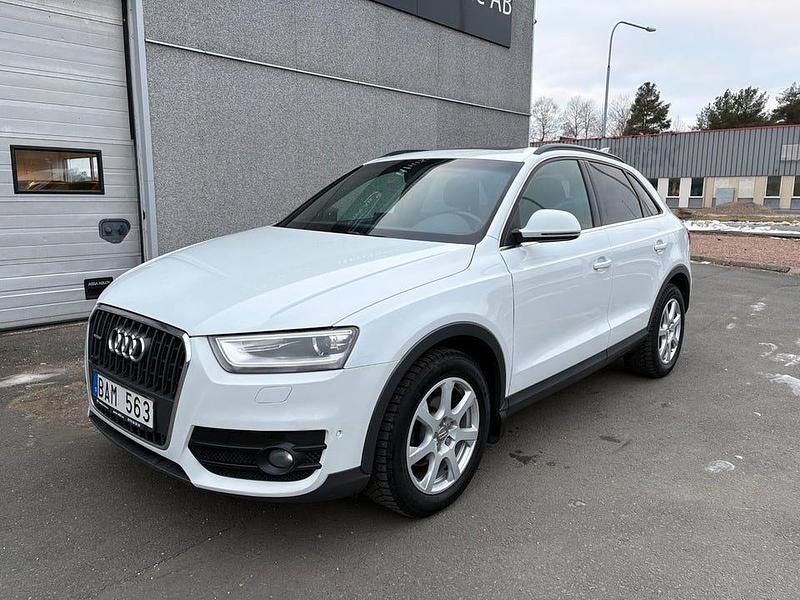 Begagnad Audi Q3 Comfort 177 HK (130 kW) 2012 Vit SUV