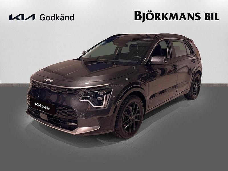 Grå Begagnad 2022 Kia e-Niro 3 SUV | 359 000 kr (Dyr) - Bild 1/4
