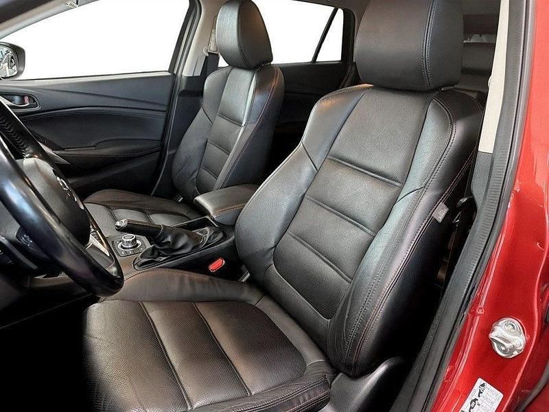 Begagnad Mazda 6 Optimum 175 HK (128 kW) 2014 Röd Kombi