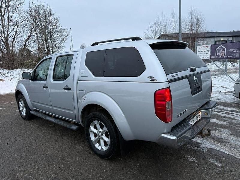 Begagnad Nissan Navara 190 HK (139 kW) 2012 Silvermetallic Pickup