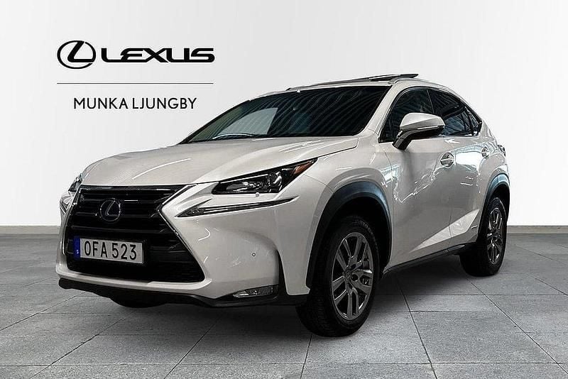 Vit Begagnad 2016 Lexus NX300h Executive Line SUV | 269 900 kr (Marknadspris) - Bild 1/4