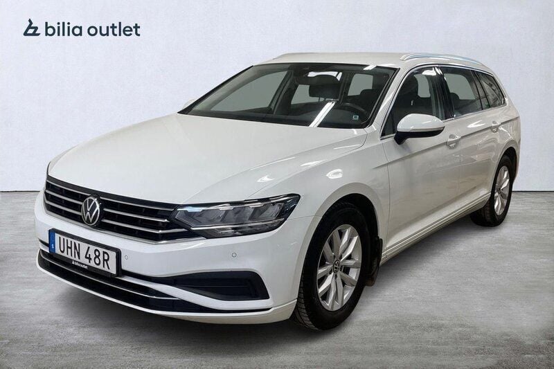 Vit Begagnad 2020 VW Passat Kombi | 234 900 kr (Marknadspris) - Bild 1/3