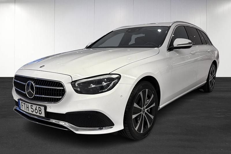 Vit Begagnad 2022 Mercedes E300 Kombi | 269 900 kr (Superpris) - Bild 1/4