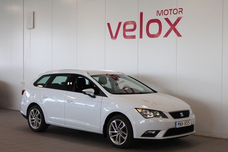 Vit Begagnad 2014 Seat Leon ST Style Kombi | 104 900 kr (Marknadspris) - Bild 1/4