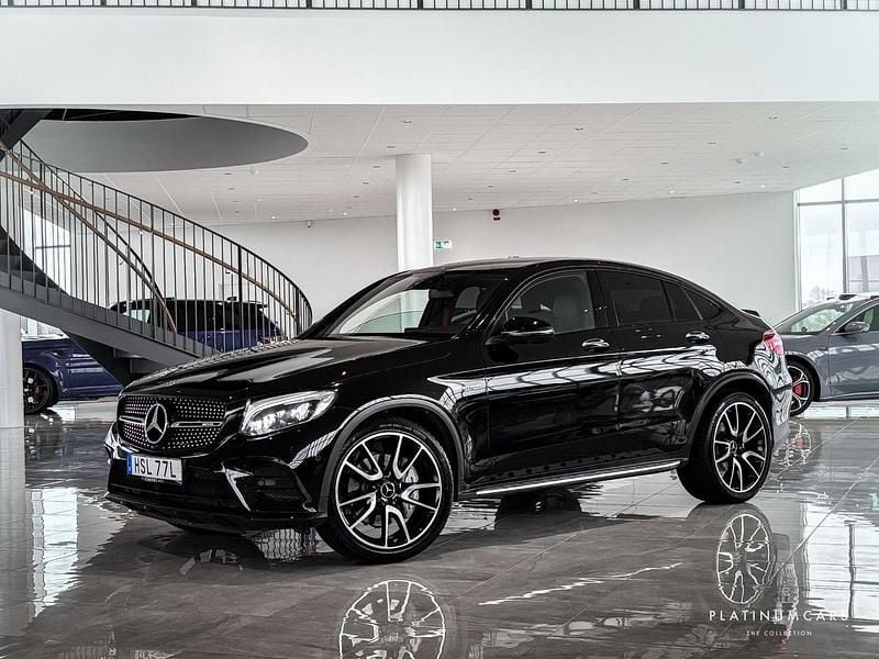 Svart Begagnad 2019 Mercedes GLC43 AMG AMG Sportkupé | 509 000 kr (Marknadspris) - Bild 1/4
