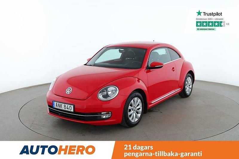 Röd Begagnad 2014 VW Beetle Halvkombi | 132 000 kr - Bild 1/4