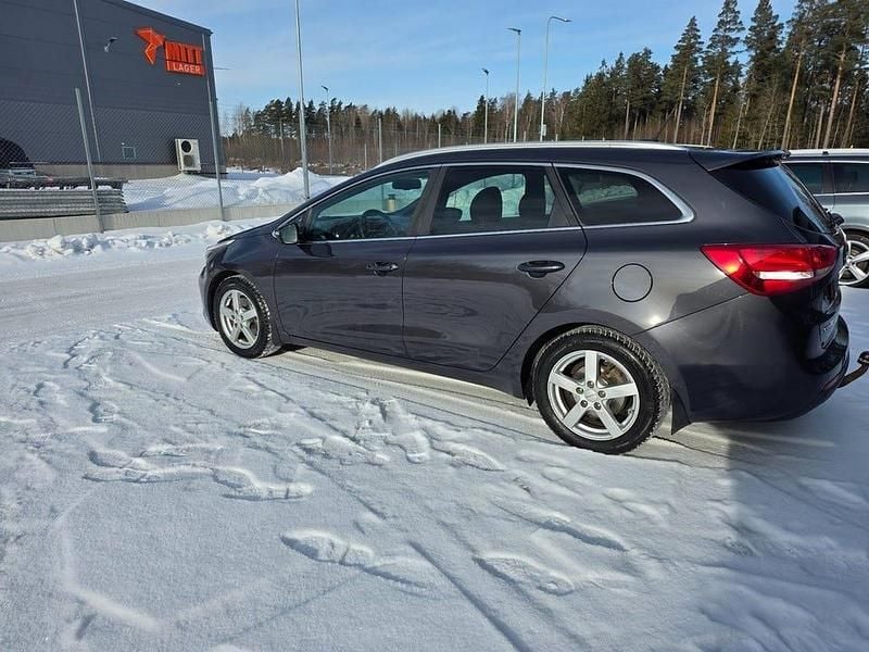 Begagnad Kia Ceed Sportswagon GT-Line 136 HK (100 kW) 2016 Grå Kombi