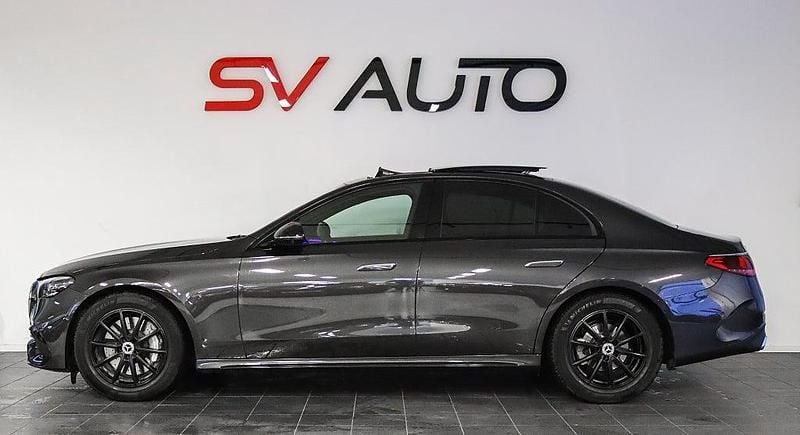 Begagnad Mercedes E220 AMG 197 HK (144 kW) 2024 Grå Sedan