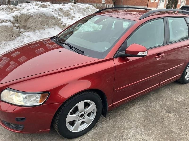 Begagnad 2011 Volvo V50 Kombi | 34 500 kr (Bra pris) - Bild 1/4