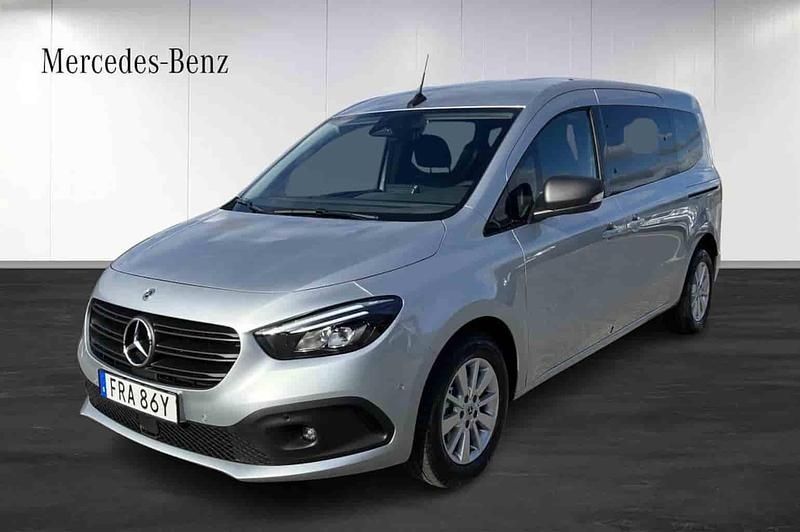 Silver Ny 2025 Mercedes Citan 112 Van | 442 900 kr (Dyr) - Bild 1/1