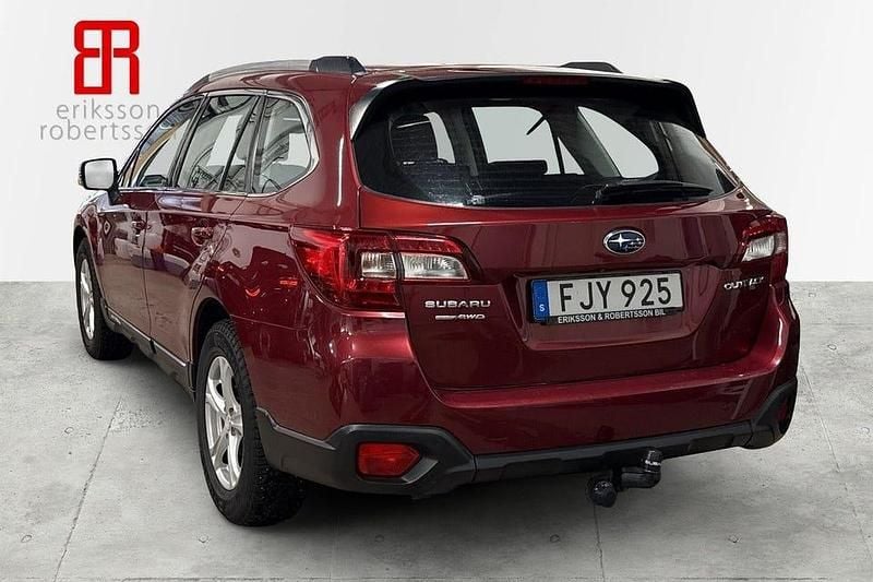 Begagnad Subaru Outback 175 HK (128 kW) 2015 Röd Kombi