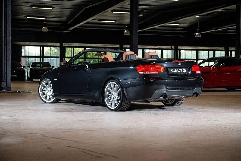 Begagnad BMW 335 M Sport 306 HK (225 kW) 2008 Svart Cab