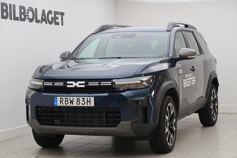 Blå Begagnad 2025 Dacia Bigster Journey SUV | 364 900 kr (Marknadspris) - Bild 1/4