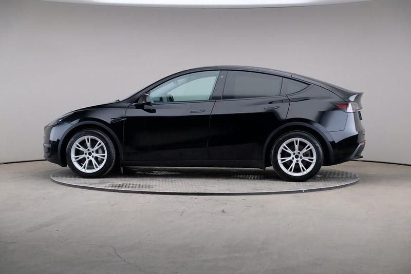 Begagnad Tesla Model Y 378 kW (514 HK) 2024 Svart (solid) SUV