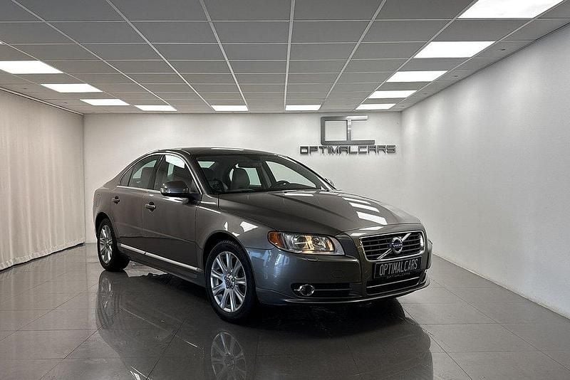 Grå Begagnad 2009 Volvo S80 Summum Sedan | 89 900 kr (Marknadspris) - Bild 1/4