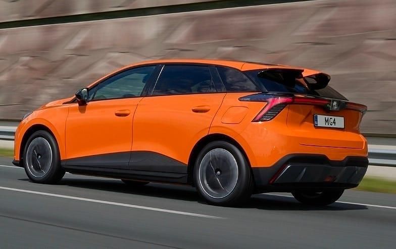 Orange Begagnad 2022 MG MG4 EV Halvkombi | 219 900 kr (Bra pris) - Bild 1/2