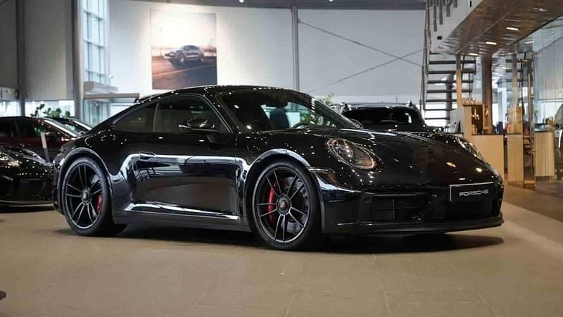 Begagnad Porsche 911 Carrera GTS 2022 Svart Sportkupé