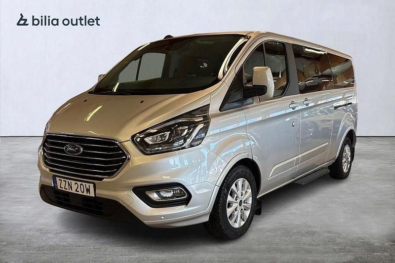 Begagnad Ford Tourneo Custom 185 HK (136 kW) 2022 Grå Van